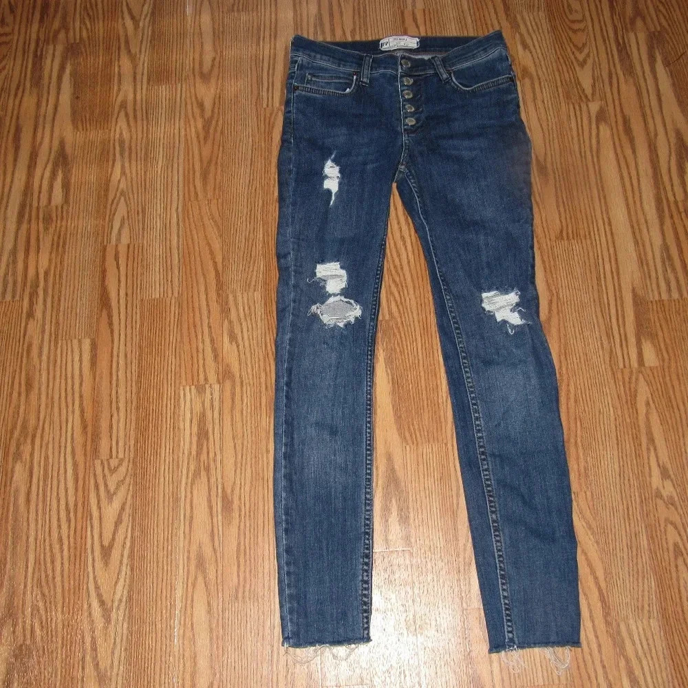 FP Free People Distressed Button Front Jeans W25